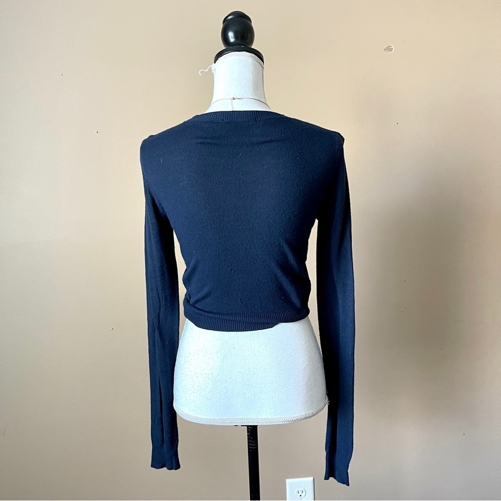 BRANDY MELVILLE | Navy Blue Cropped Knit Sweater Sz OS - Picture 4 of 6